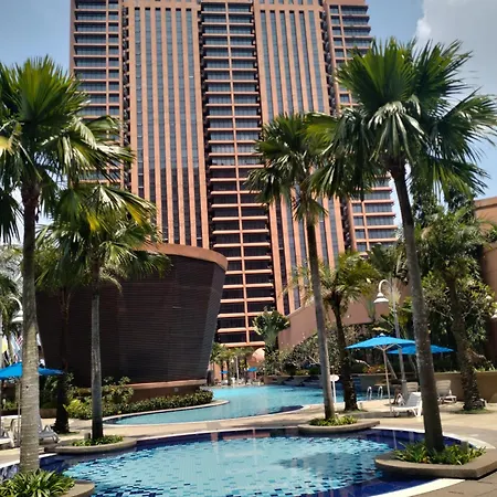 Luxy Service Apartment At Times Square Kl